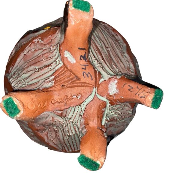 Newcomb College Art Pottery Vase with Nudes by JoAnn Greenberg (1928-2013) - Picture 6 of 7